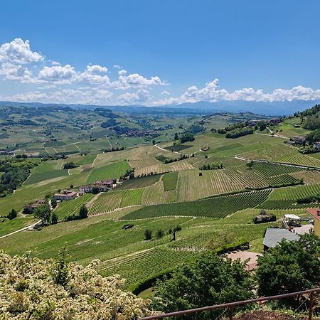 Appartamento Tour In Langhe La Morra Esterno foto